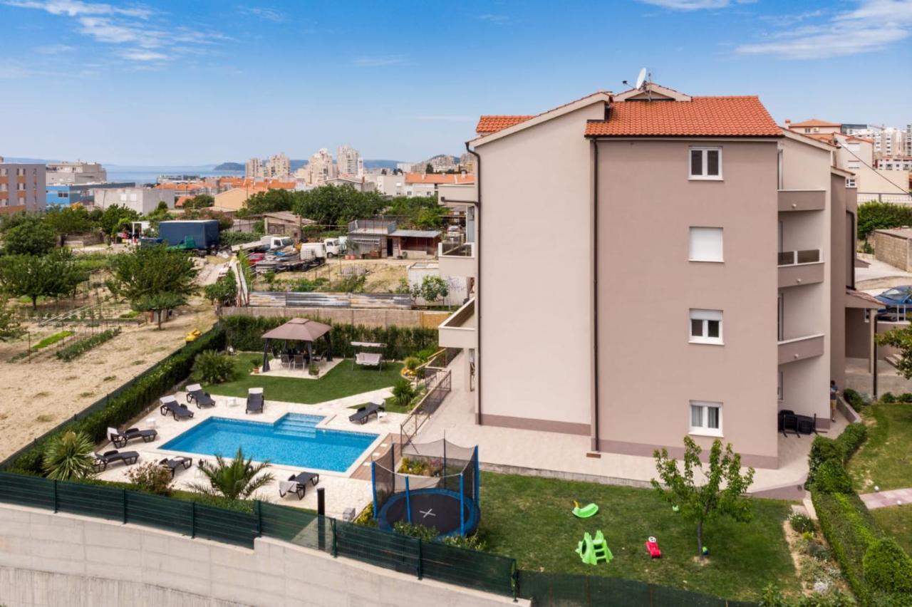 Sunny Garden Adria Apartment สปลิท ภายนอก รูปภาพ