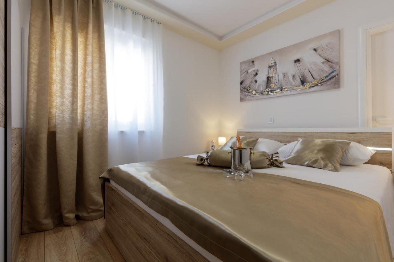 Sunny Garden Adria Apartment สปลิท ภายนอก รูปภาพ