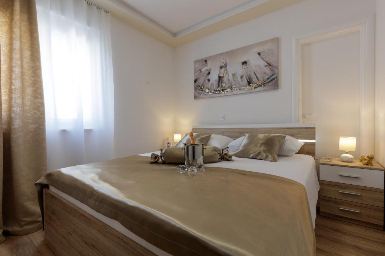 Sunny Garden Adria Apartment สปลิท ภายนอก รูปภาพ