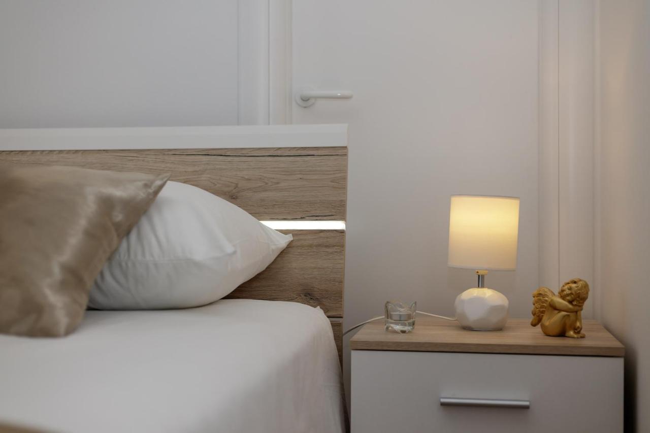 Sunny Garden Adria Apartment สปลิท ภายนอก รูปภาพ