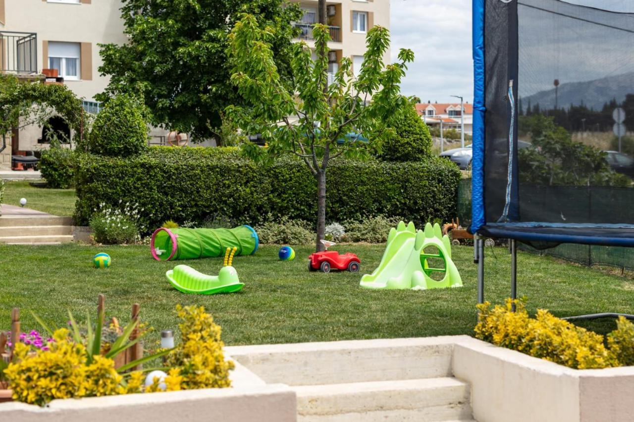 Sunny Garden Adria Apartment สปลิท ภายนอก รูปภาพ