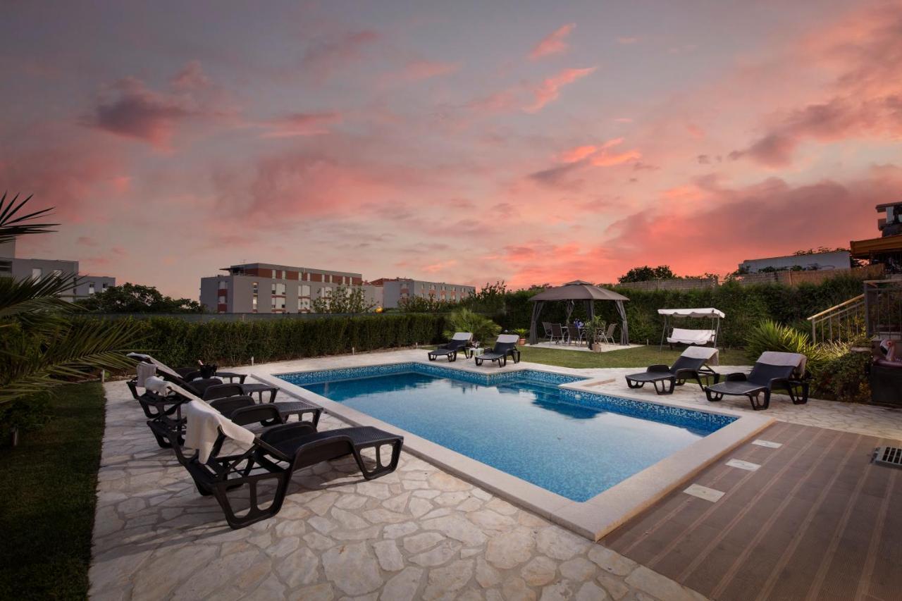 Sunny Garden Adria Apartment สปลิท ภายนอก รูปภาพ